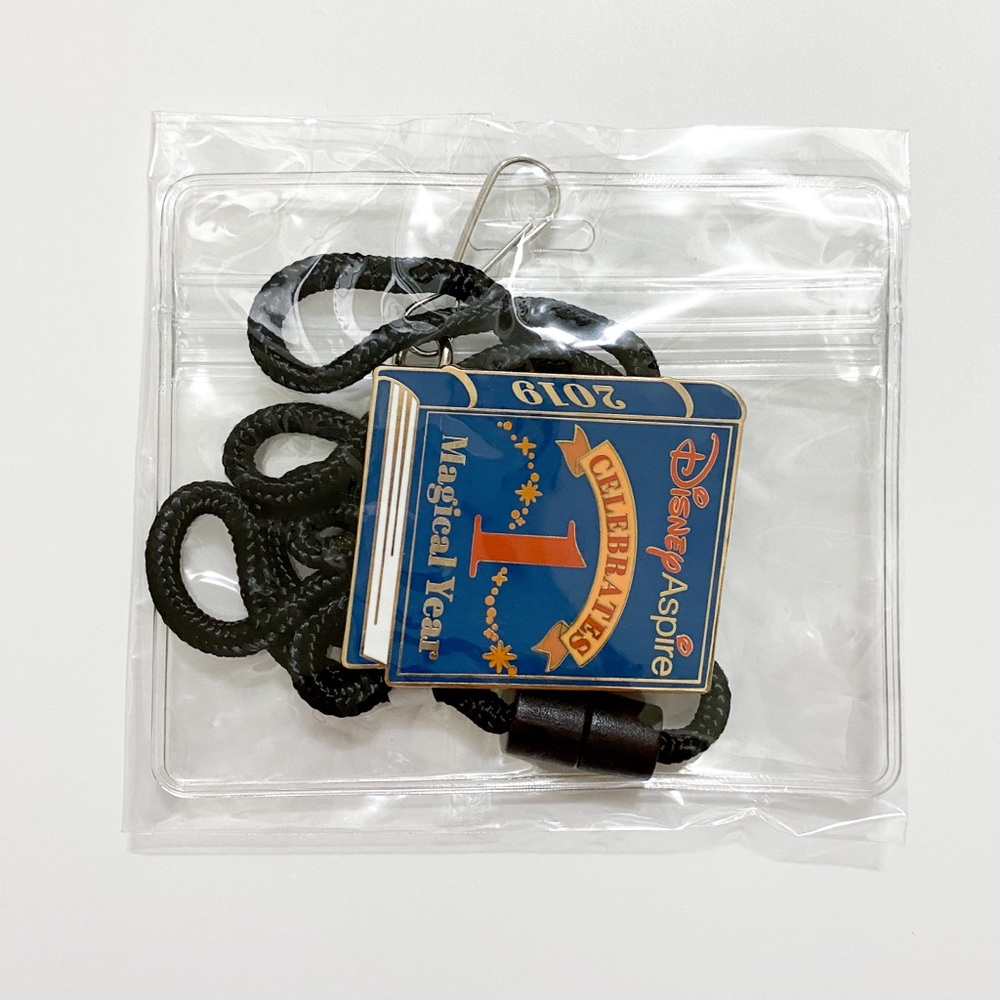 NEW Disney Aspire bolo lanyard with ID holder